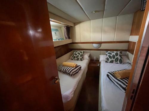 Wonderful Yatch To Rent At Tenerif South