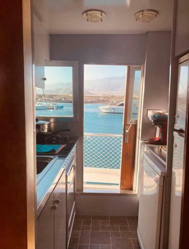 Wonderful Yatch To Rent At Tenerif South
