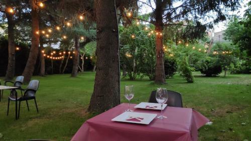 Hostal Casa Jard�n El Colmenar