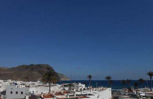 Apartamentos El Sol de Las Negras Con Vistas Al Mar