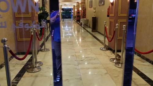 Crown East Apartment Hotel