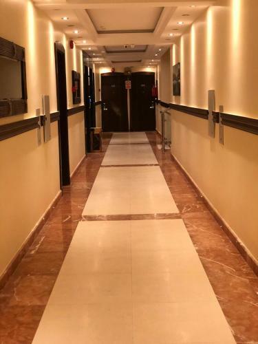 Crown East Apartment Hotel