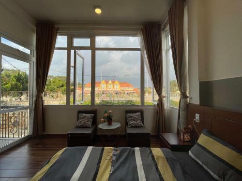 Hostal Rymy House