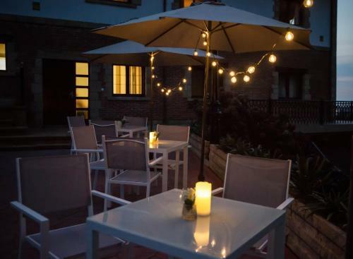 Hotel Pe�as Blancas