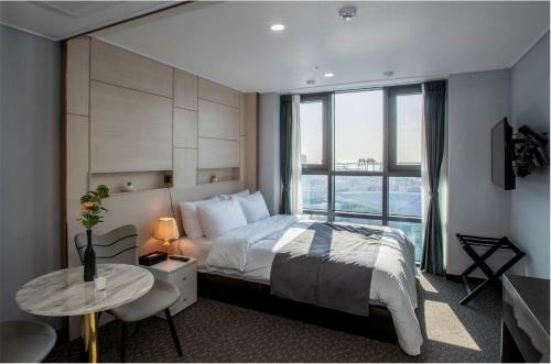 Griffinbay Hotel