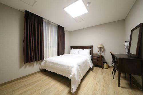 Moonbayhotel