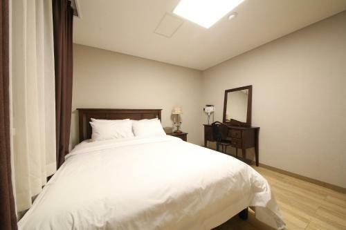 Moonbayhotel