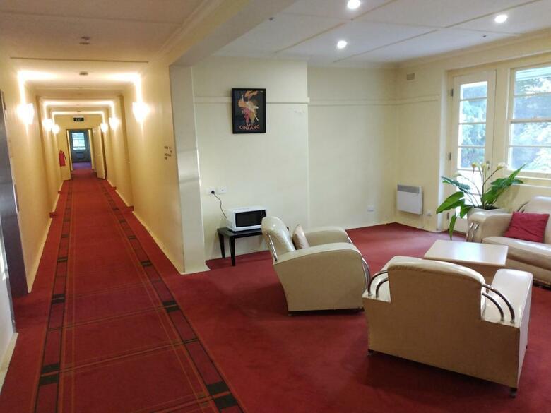 Hotel Linaker Art Deco Nurses Quarters