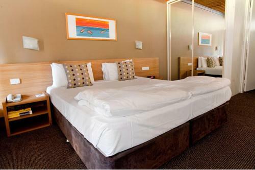 Apartamentos Nautilus Beachfront Villas & Spa