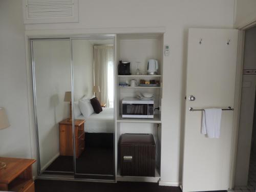 Premier Motor Inn