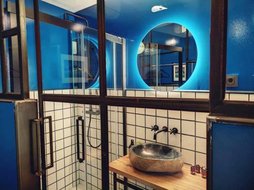 Hostal 13 Suites