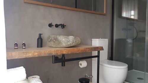 Hostal 13 Suites