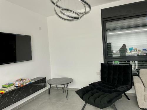 New - Big! Luxury Family Apartment - 5 Min From Tlv