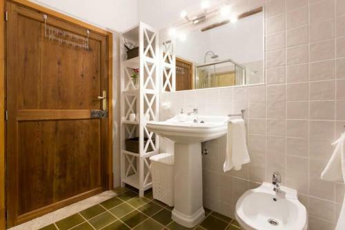 Villa Son Real Mansi�n En Un Lugar Aislado Con Increibles Vistas Panor�micas