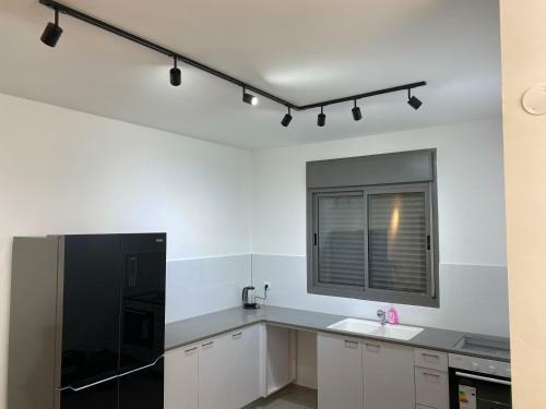 Apartamento New! Luxus Holon For 11 People (5min From Tlv)