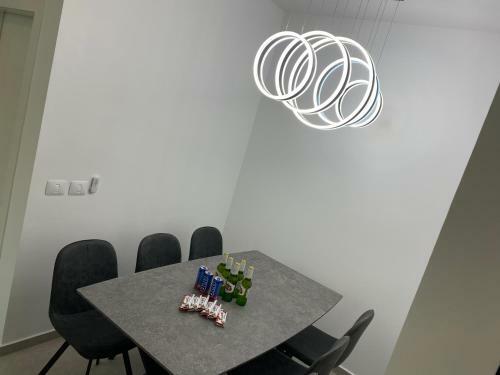 Apartamento New! Luxus Holon For 11 People (5min From Tlv)