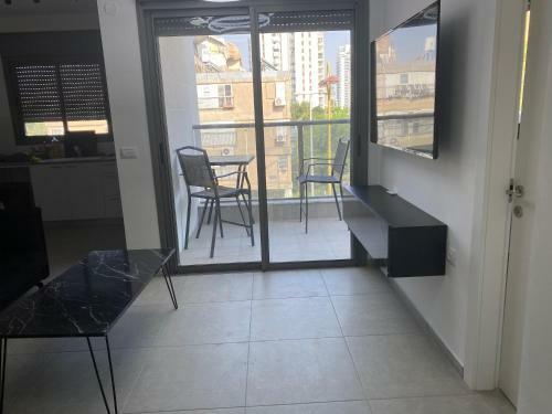 Apartamento New! Luxus Holon For 11 People (5min From Tlv)