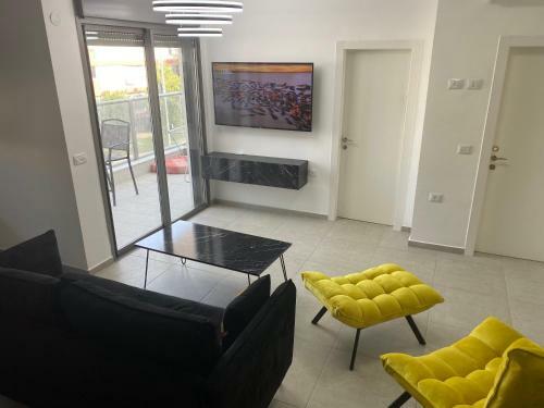 Apartamento New! Luxus Holon For 11 People (5min From Tlv)