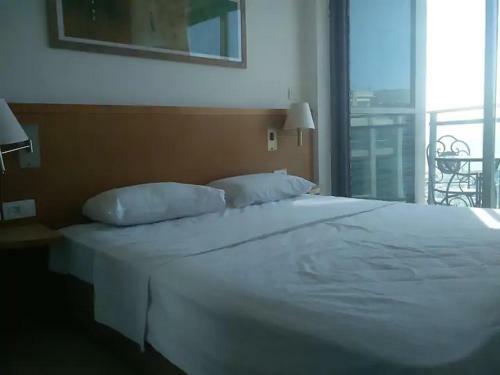 Apartamento Okeanos Bamarina Private