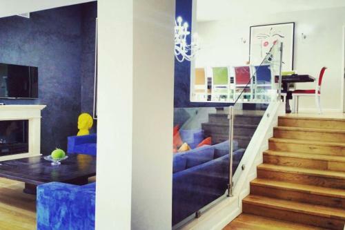 Prestige Villa With Private Pool + Parking