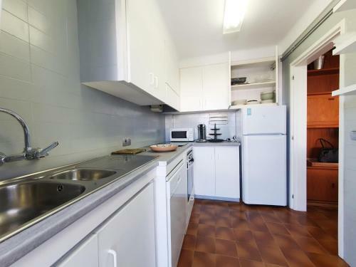 6359 Apartment In Llan��