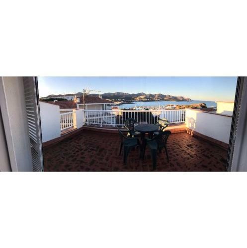 Apartamento �tico Vistas Llan��