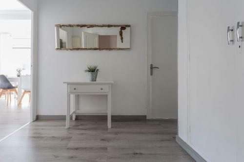 Apartamento Port De Llan�a , La Miranda
