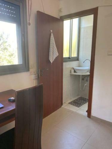 Carmel Apartment - Spacious 5-room Apartment