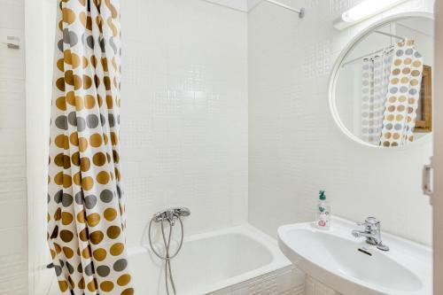 Apart En Paseo Mar�timo 1-3