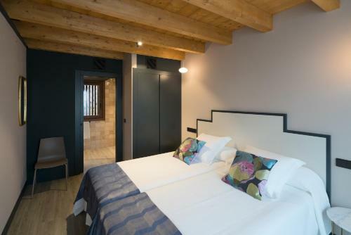 Apartamentos La Santilar