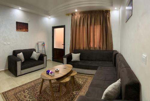 Amro Petra Apartment