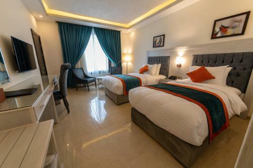 Petra Canyon Hotel
