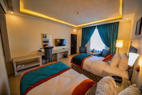 Petra Canyon Hotel