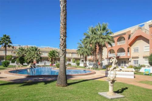 Apartamento Lovely 2 Bed, 2 Bath Apt With 2 Large Pools