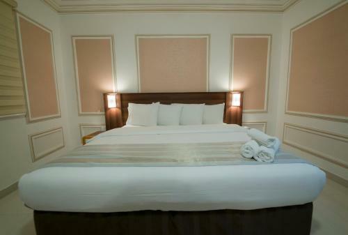 Al Ghubrah Plaza Hotel