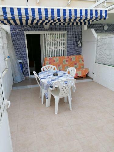 Apartamento Con Patio En Daimus