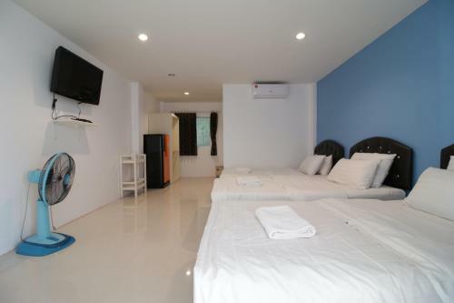 Hotel Tawaen Beach Resort