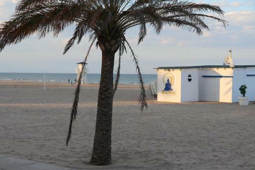 Apartamento Primer�sima Linea de Playa de Gandia Vt-45633-v