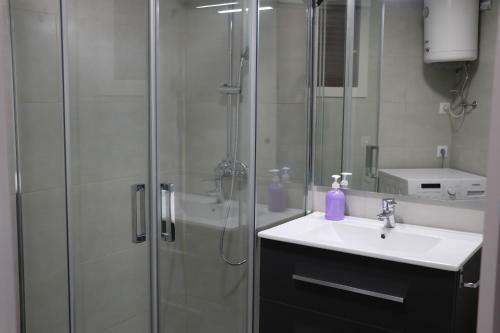 Apartamento Primer�sima Linea de Playa de Gandia Vt-45633-v