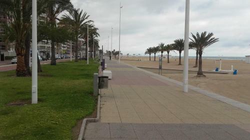 Apartamento Primer�sima Linea de Playa de Gandia Vt-45633-v