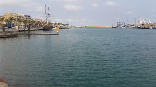Apartamento Primer�sima Linea de Playa de Gandia Vt-45633-v