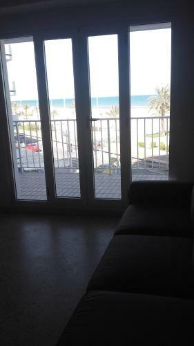 Apartamento Primer�sima Linea de Playa de Gandia Vt-45633-v