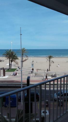 Apartamento Primer�sima Linea de Playa de Gandia Vt-45633-v