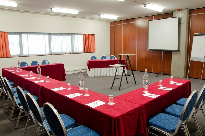 Hotel Vip Executive Arts