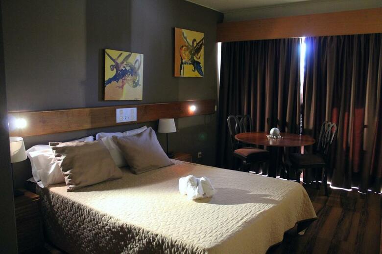 Hotel Meia Lua