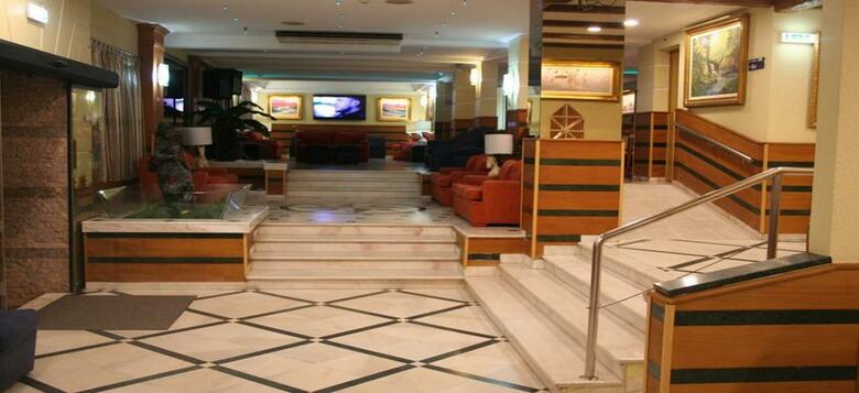 Ba�a Beach Hotel