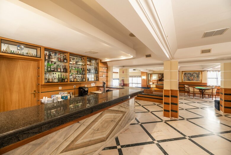Ba�a Beach Hotel