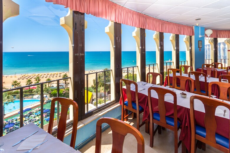 Hotel Monica Isabel Beach Club
