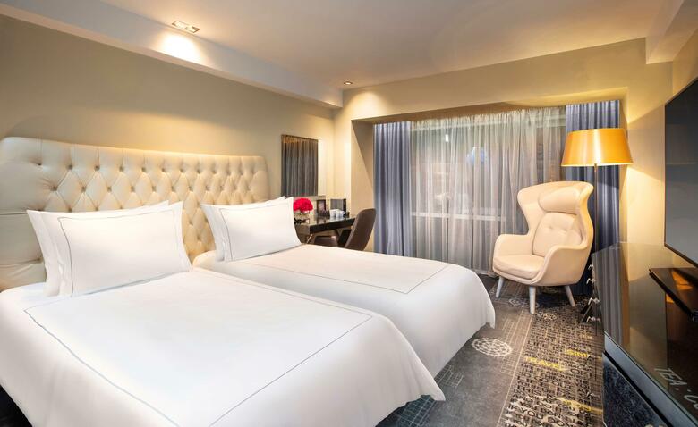 Hotel Park Plaza Riverbank