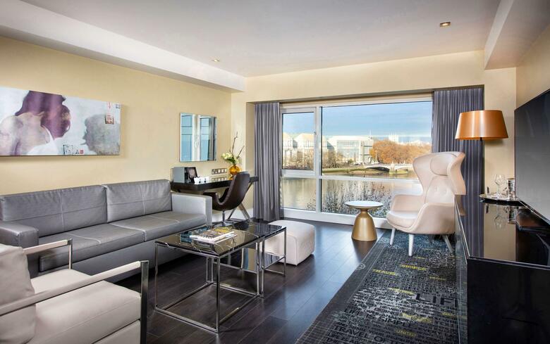 Hotel Park Plaza Riverbank